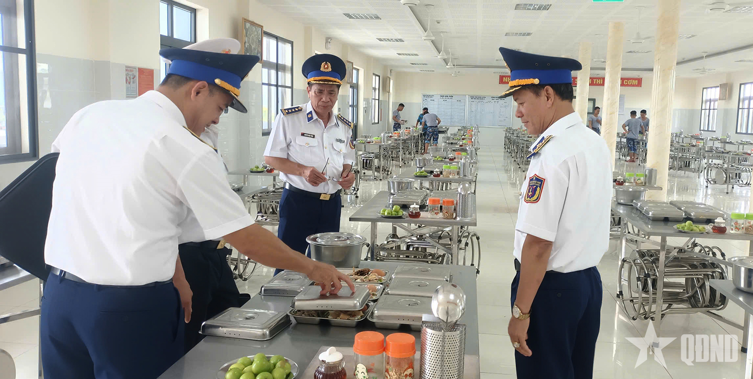 Chiến sĩ mới tích cực, chủ động trong học tập và rèn luyện
